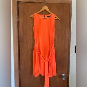 Banana Republic Orange Sleeveless Pleated Dress 2P